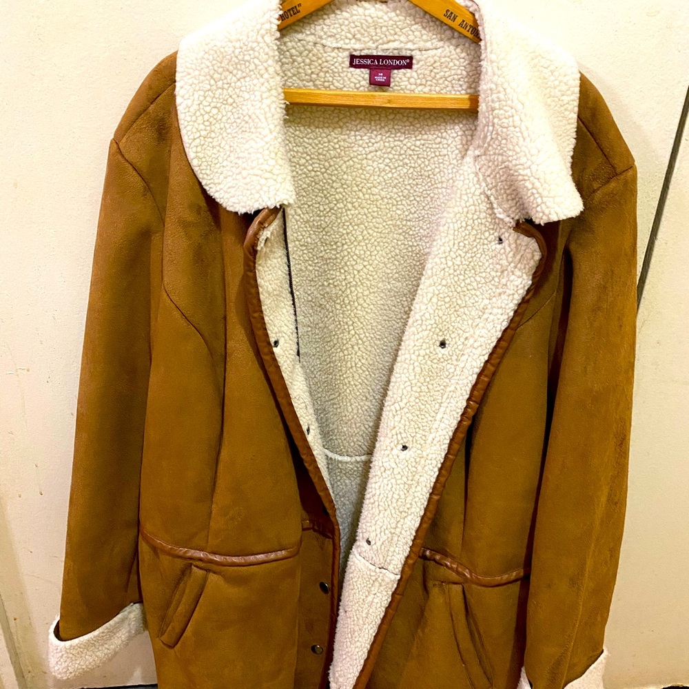 Beautiful Teddy bear vegan Sherlin coat woman’s size 28 plus 3x 4x fit!